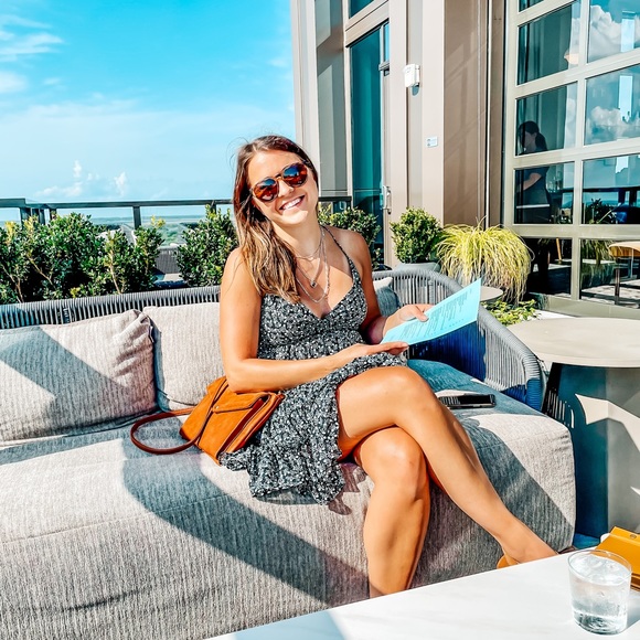 Meet your Posher, Gina - Picture 1 of 1